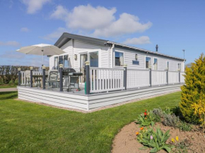 Superb detached lodge located on Skipsea Sands